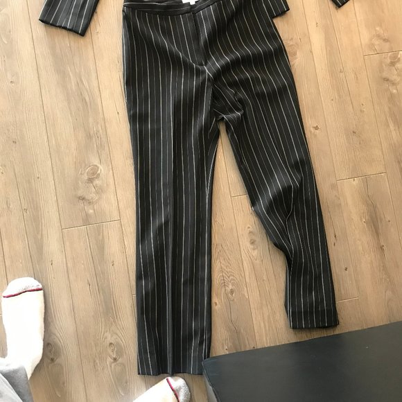 Ann Taylor Factory Professional Office Attire - Picture 4 of 8